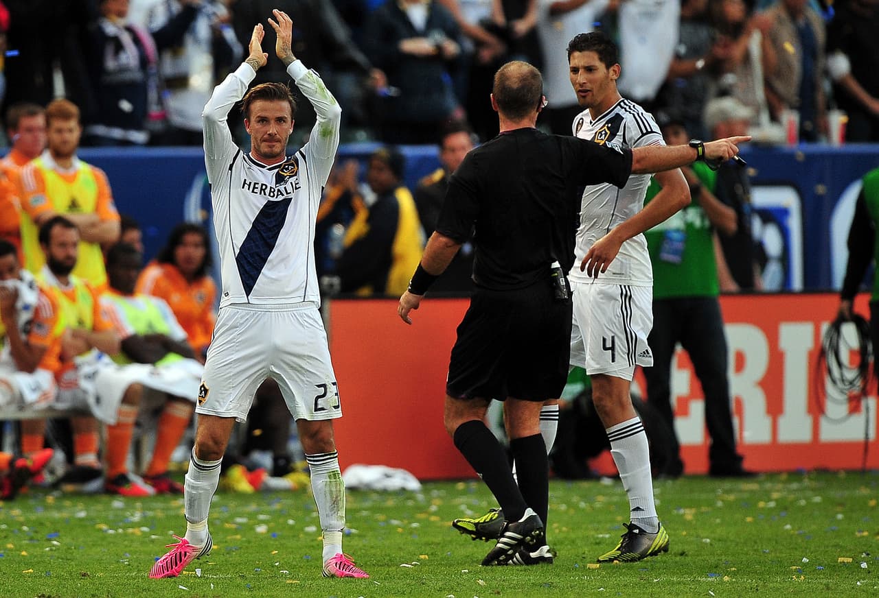 Con el paso de los años el Galaxy ha calmado su necesitad de colorear a sus jugadores. El ejemplo lo pone David Beckham aquí.