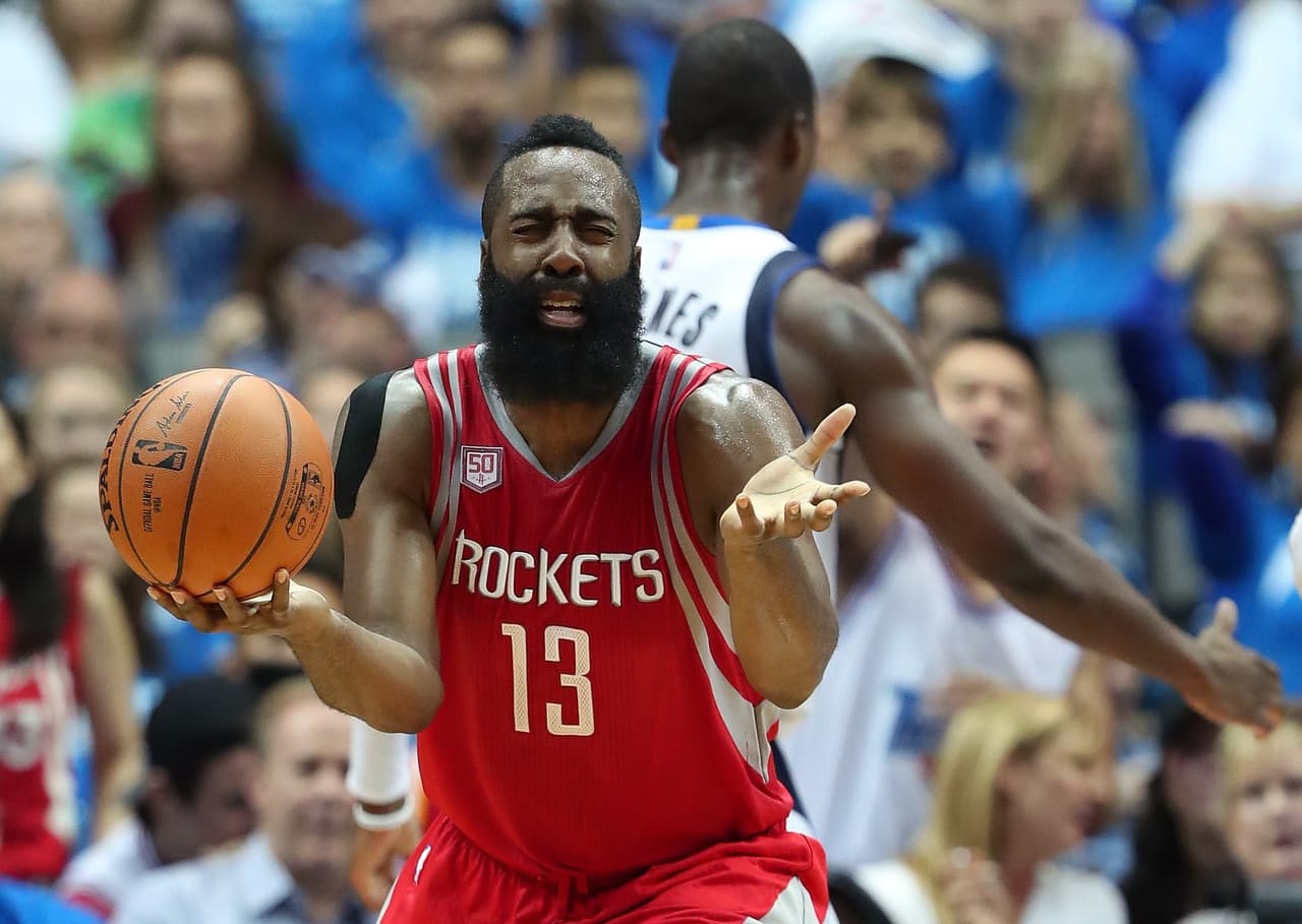 No obstante, Houston Rockets tiene un promedio de cinco triunfos y cuatro derrotas en nueve partidos, que a pesar de estar dentro de los ocho mejores aún debe estar más arriba.