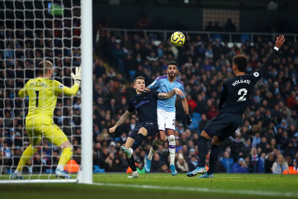 Con doblete de Gabriel Jesús, el City vence 2-1 al Everton, Richarlison descontó para los Toffes. Los Citizens conservan el tercer lugar de la Premier.