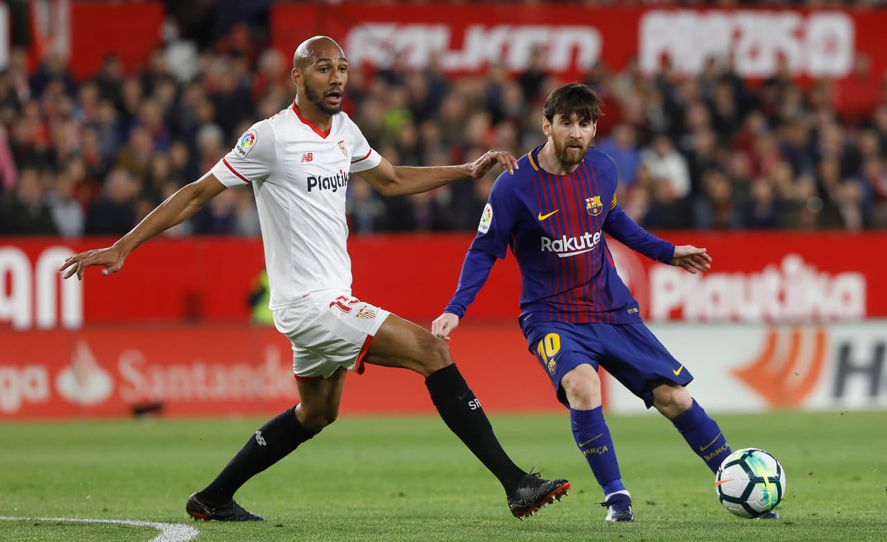 Messi comenzó el encuentro en el banquillo, pero tras verse abajo en el marcador, los 'blaugranas' recurrieron a 'La Pulga' que entró de cambio al minuto 58.