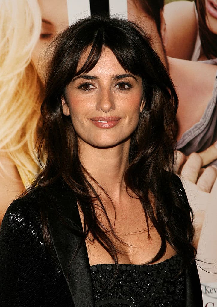 La actriz española fumaba mucho, pero gracias a su embarazo dejó de fumar, aunque afirman en los sets que su carácter no era el mejor.