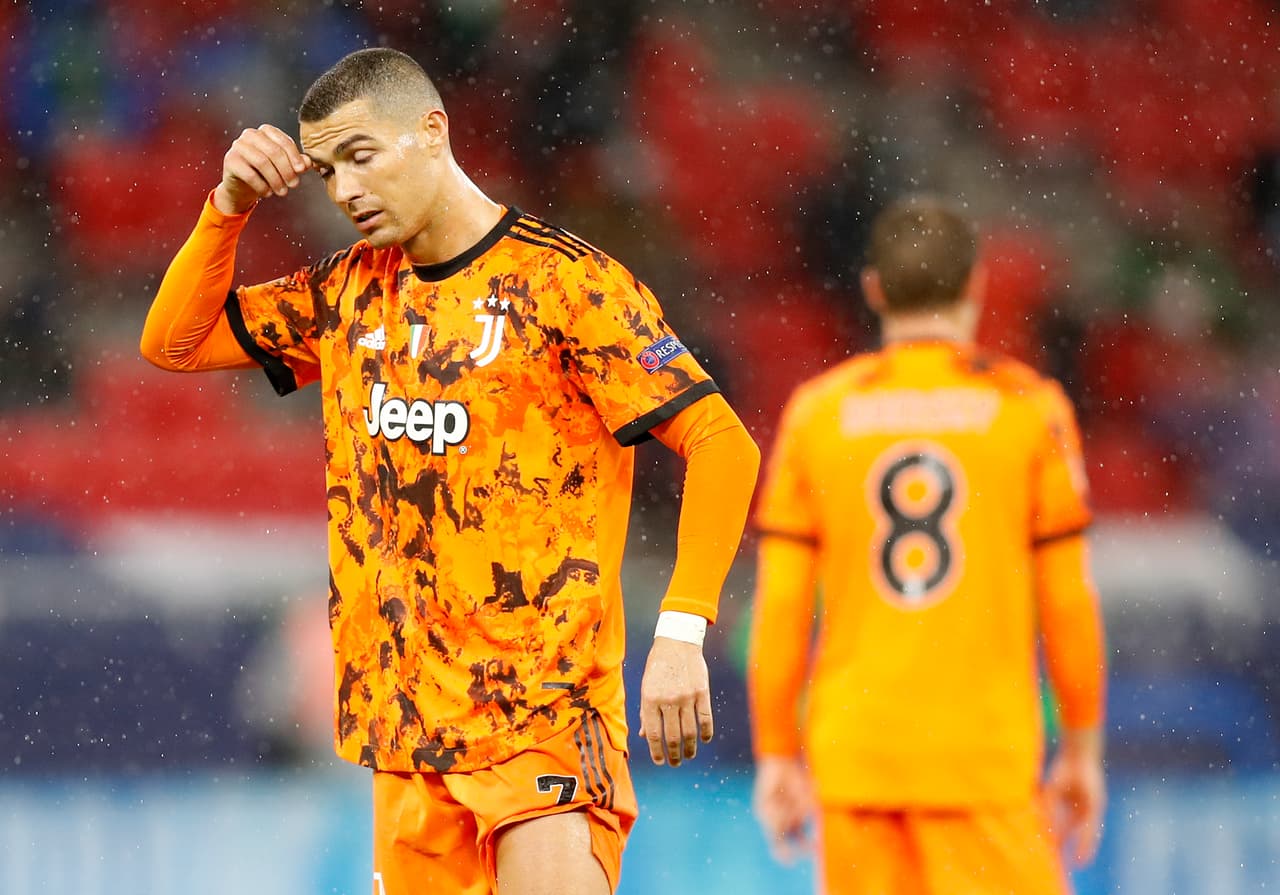 Juventus golea al Ferencvaros por cuatro goles a uno. Alvaro Morata se llevó las palmas con doblete, mientras que Dybala y Dvali hicieron los otros dos tantos. El gol de la honra por parte del equipo de Budapest, fue de último minuto por parte de Franc Boli durante la J3 de la Champions League.