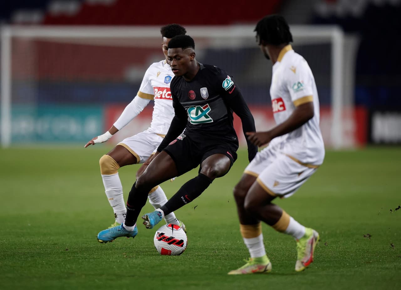 Paris Saint-Germain quedó fuera tras caer ante Niza en tanda de penales, aún con Messi y Kylian Mbappé en cancha. Tras terminar 0-0 en tiempo regular, el partido se decidió desde los once pasos y los visitantes pasan a Cuartos de Final.