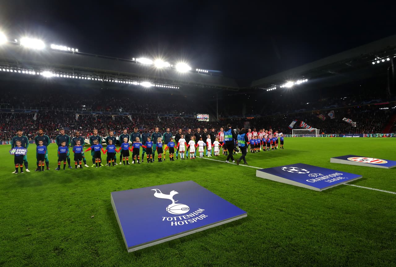 El PSV Stadion y un marco maravilloso para una nueva jornada de UEFA Champions League, después de la última derrota a manos del Inter de Milán.