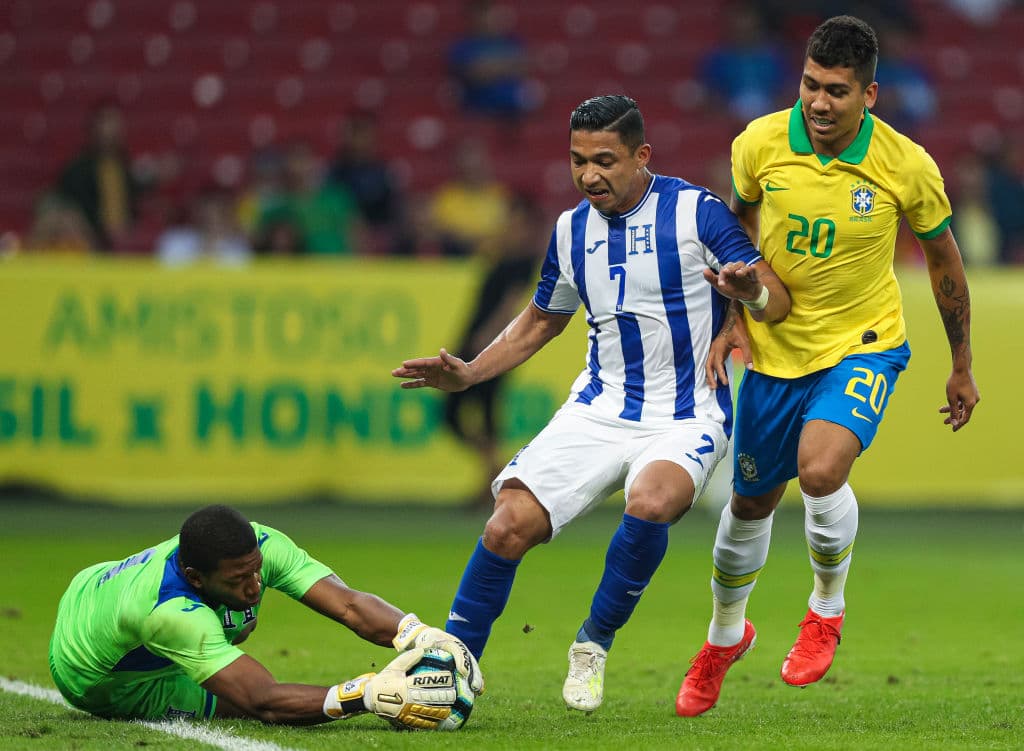 Los catrachos solo miraban la lluvia de anotaciones en su portería, mientras que la verdeamarela se dio el lujo de fallar, pero también de afinar detalles previo a su presentación en la Copa América el viernes entrante contra Bolivia.