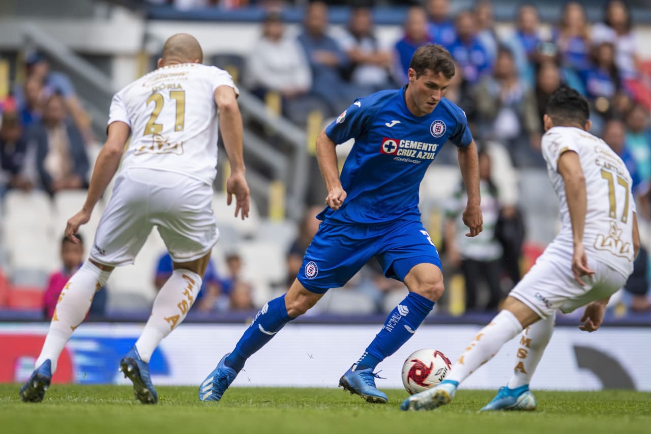Con goles de Jonathan Rodríguez, Elías Hernández y Luis Romo, Cruz Azul le pasa por encima a Santos y consigue sus primeros tres puntos del Clausura 2020.