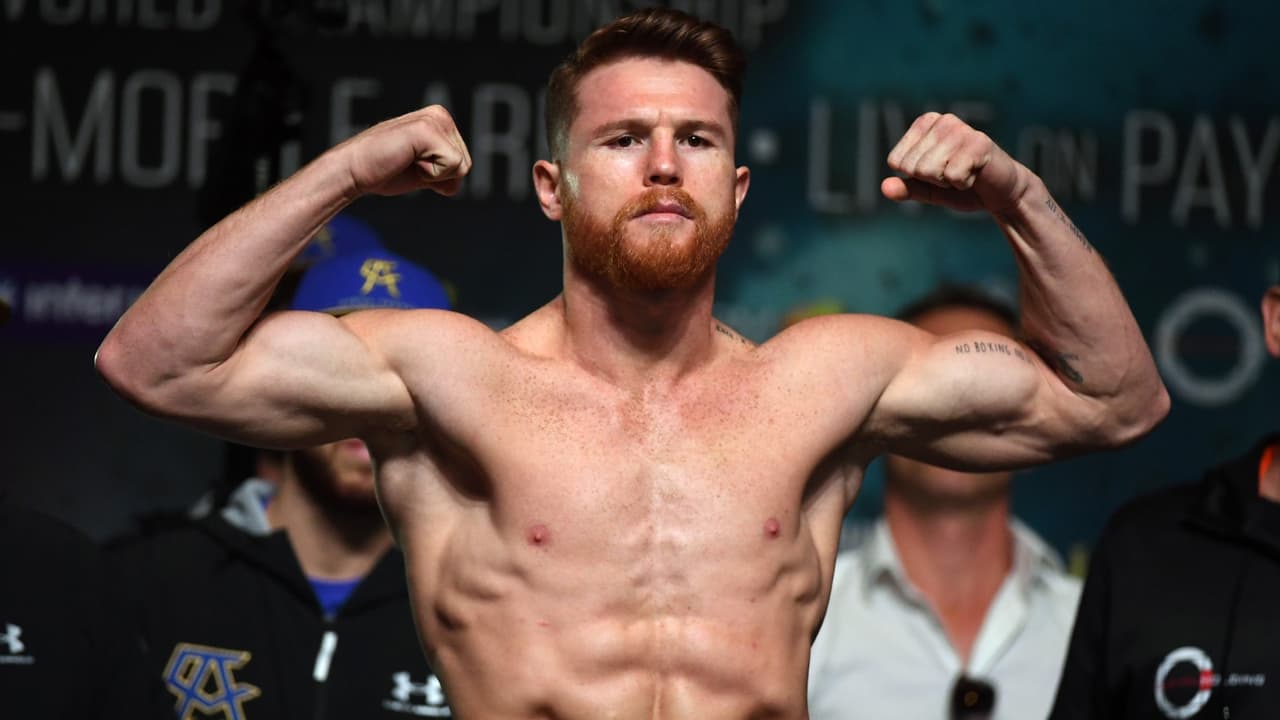 Canelo Álvarez durante el pesaje previo a su segunda pelea vs GGG.