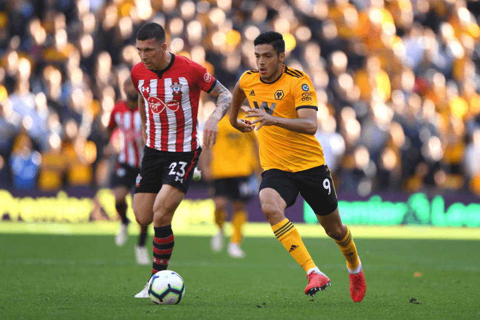 Jiménez, luego de recibir un gran pase de Matt Doherty por la banda derecha, le dejó el balón a Ivan Cavaleiro para que pusiera el 1-0.