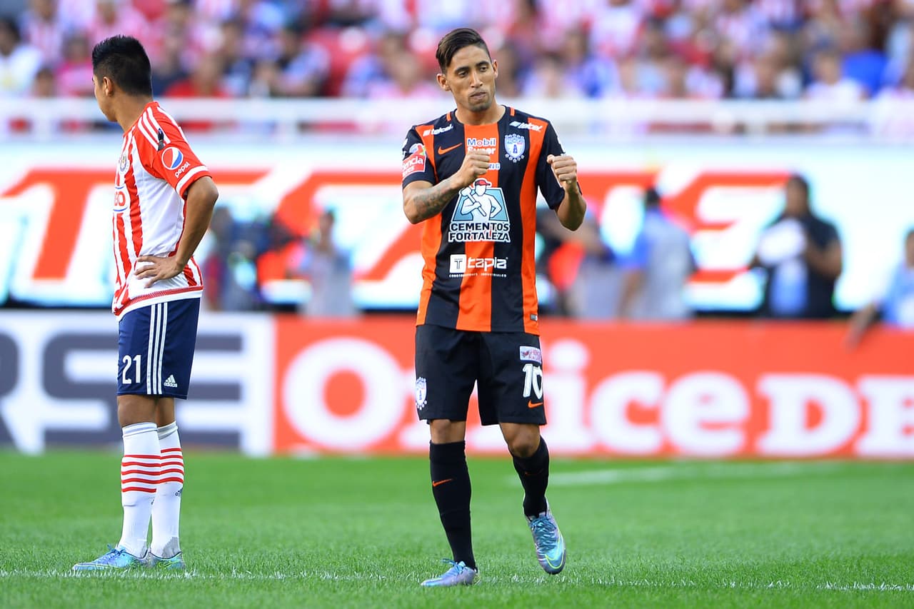 En Pachuca Jonathan Urretaviscaya ha sufrido para adaptarse al fútbol mexicano, lo que no le ha permitido mantener su nivel inicial.