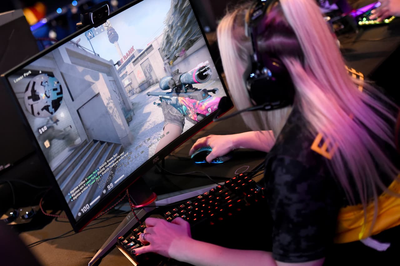 “El público mexicano identifica la clasificación del cine, el sistema de clasificación por letras AA (Apta para todo público), A (público infantil), B, B15, C (sólo para adultos) y D (contenido extremo)”, explicó Rodolfo González, titular de la RTC.