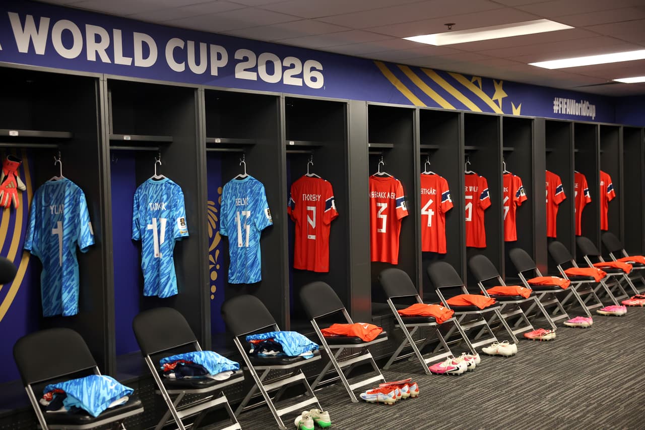 ¡Sorpresa, Haaland no inicia el partido frente a Mbappé!