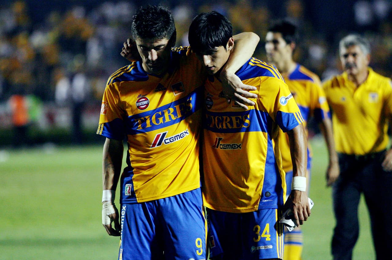 Los tristes Tigres se quedaron en los cuartos de fina eliminados contra Chivas de Guadalajara en el torneo Clausura de 2011. El campeón de ese torneo fue Pumas.