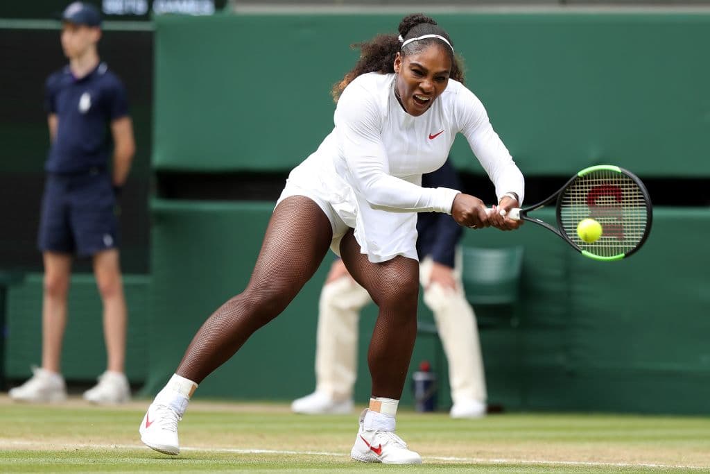 Sin embargo, la leyenda viviente empezó a remar contra la corriente y le pagó a la italiana Giorgi con la misma moneda en el segundo set: la venció 6-3 para forzar a un tercero y definitivo set.