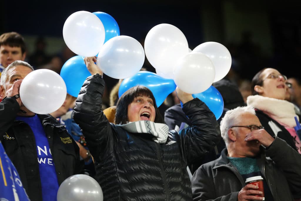 El Leicester City empata 1-1 con el Aston Villa; Guilbert abrió el marcador para la visita, Iheanacho igualó la ida de la semifinal de la Carabao Cup.