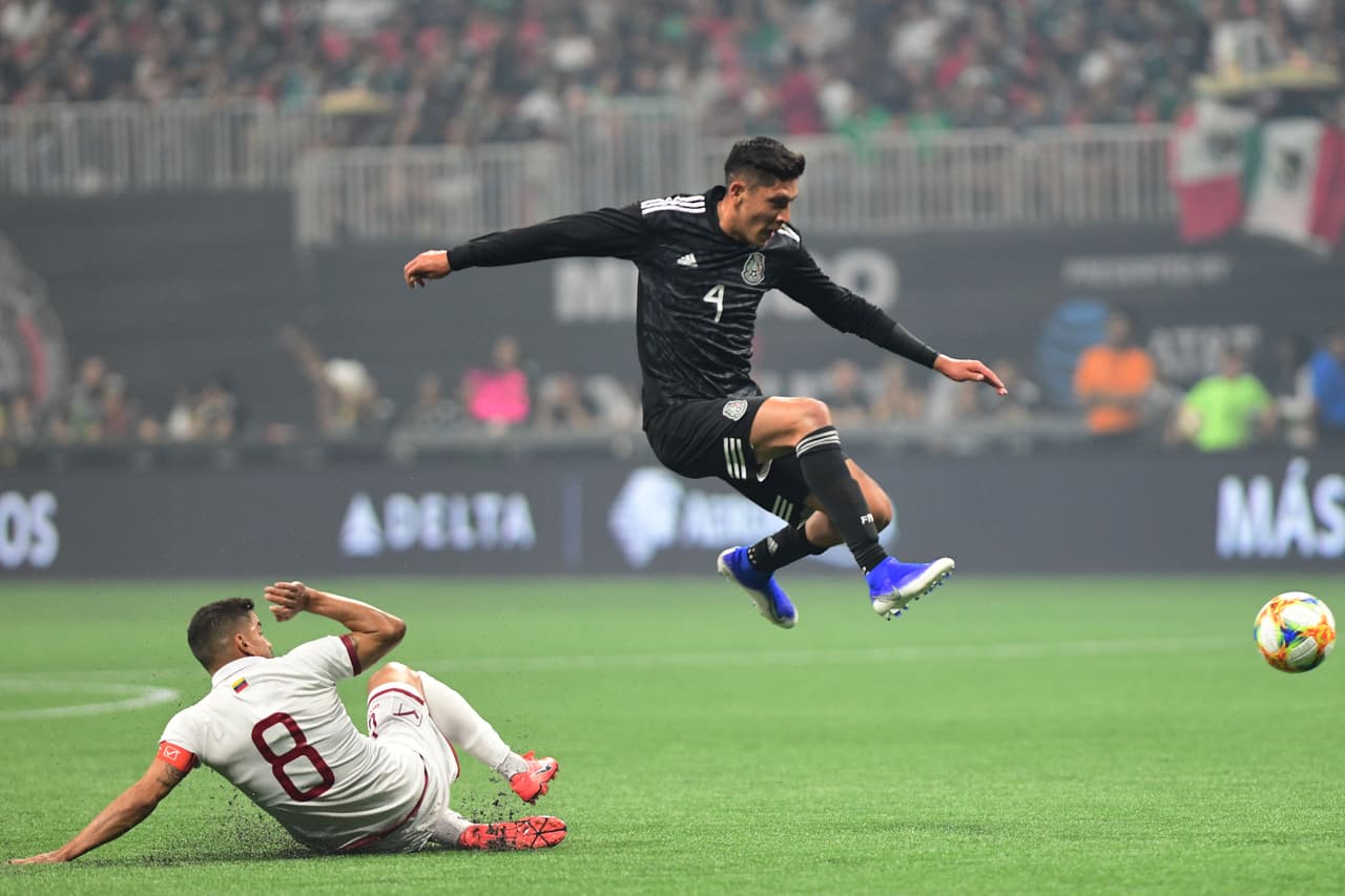 Venezuela empezó a endurecer la pierna al estarse viendo superados en el factor técnico y táctico.