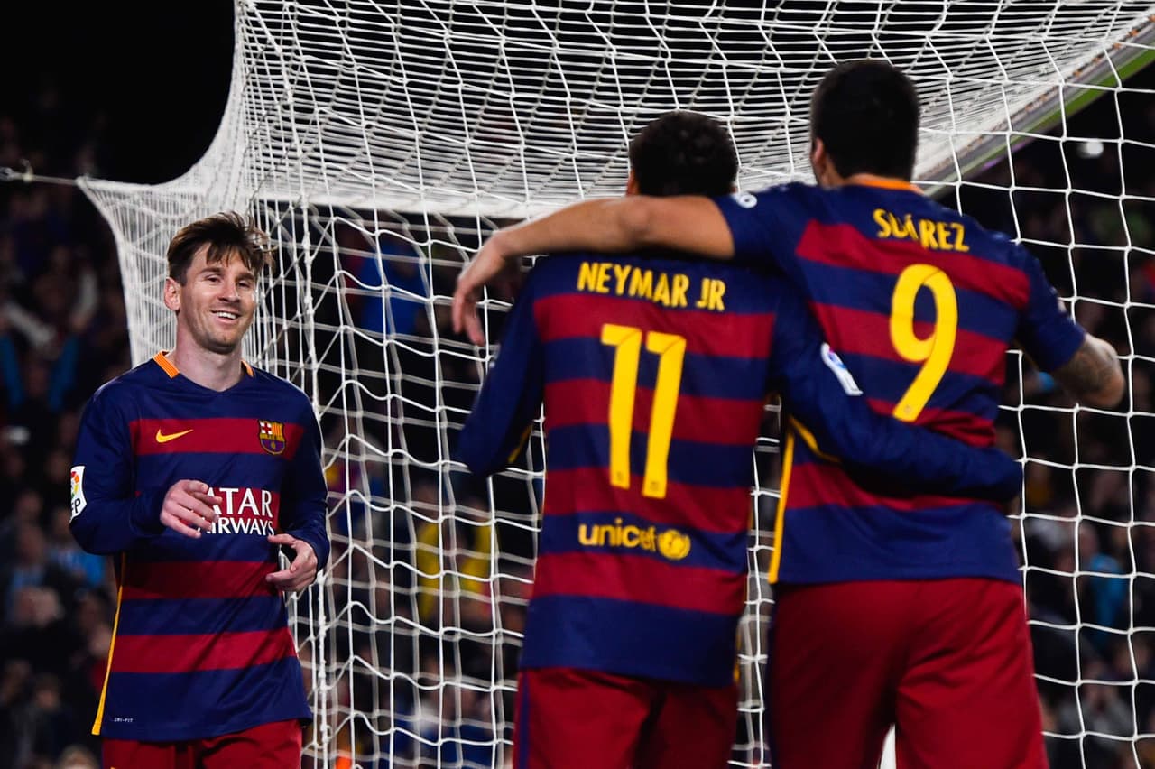 Sin embargo, no todo fue felicidad ni un camino sencillo para los ‘culés’, a quienes el haber acostumbrado al mundo del fútbol a ser constantes protagonistas les ha costado una exigencia de no menos que ganar todo título ante equipos de élite como rivales.