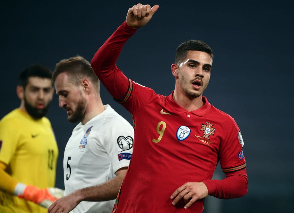 Portugal se impone por la mínima a Azerbaiyan en las eliminatorias rumbo al Mundial de Catar 2022. Sin embargo, la anotación fue un autogol que corrió a cargo de Maksim Medvedev al minuto 37. Un inicio un poco gris para los lusos rumbo a la justa de futbol más importante del mundo.