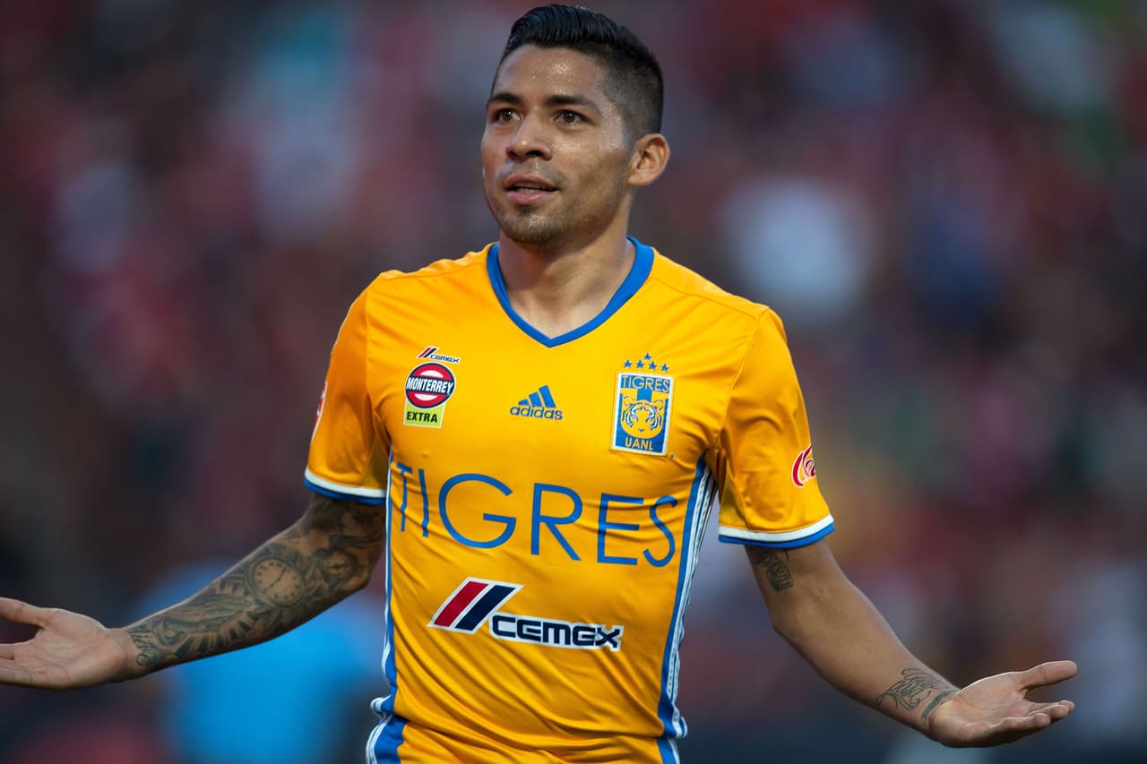 Javier Aquino hizo el primero de los Tigres en el enceuntro de Vuelta