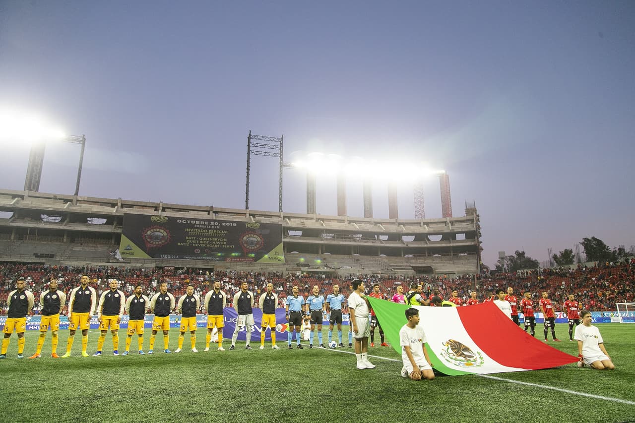 El Estadio Caliente luce espectacular para el encuentro entre Tijuana y Tigres.