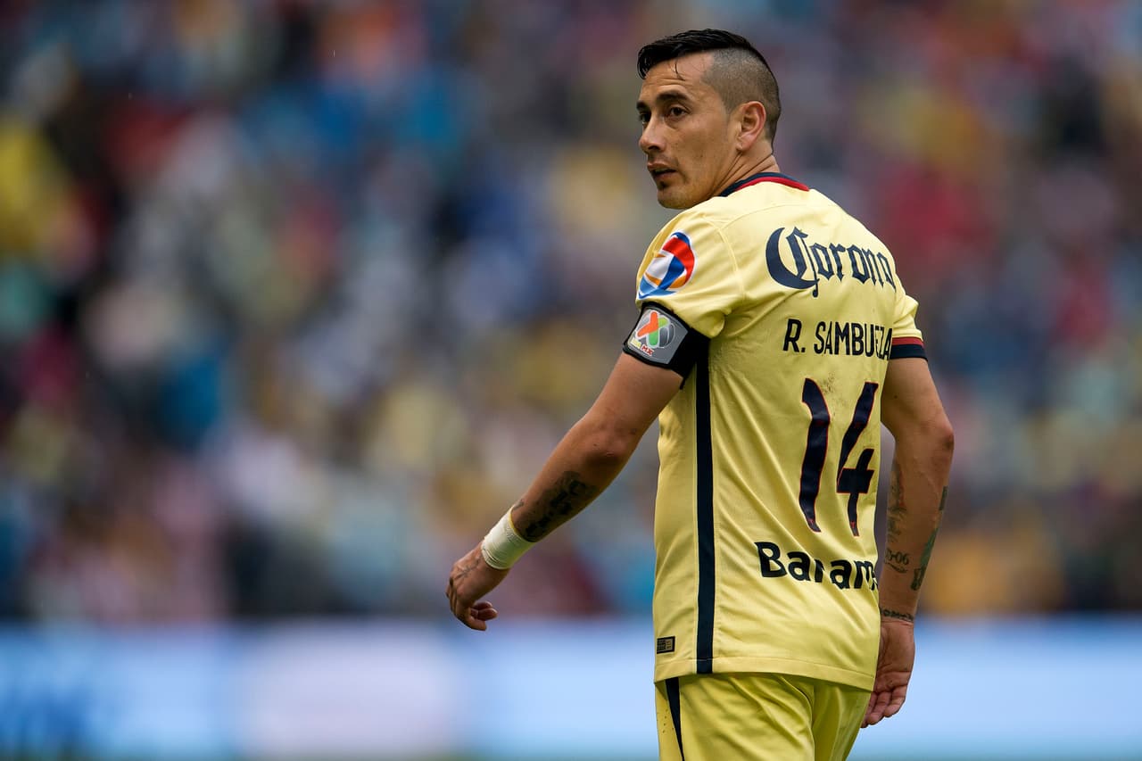Uno que debe de contener su rabia y mantener la calma es Rubens Sambueza, el capitán del América ha lucido presionado y alterado en los últimos juegos.