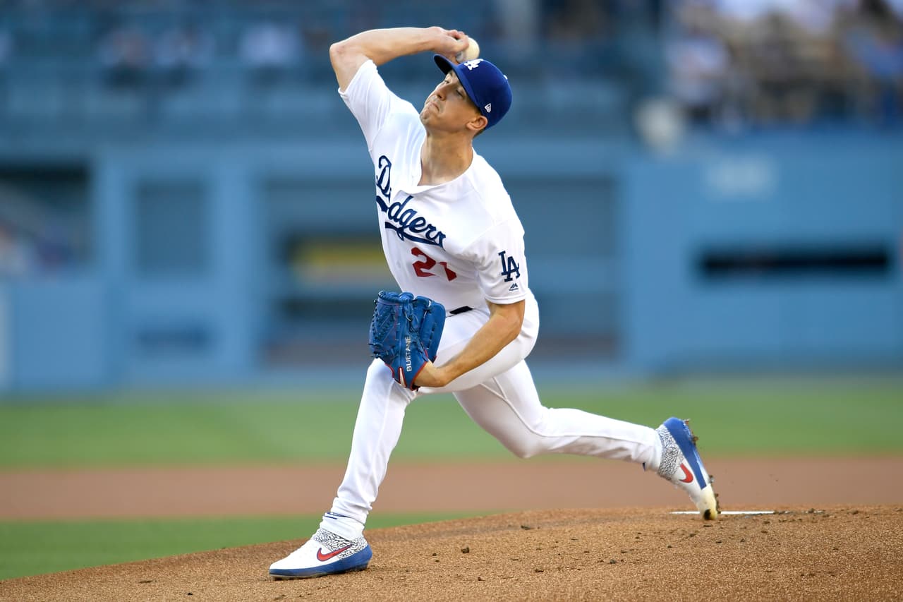 La efectividad de Buehler es de 3.03, tiene récord de 1-1 y cumplirá su sexta apertura en playoffs.