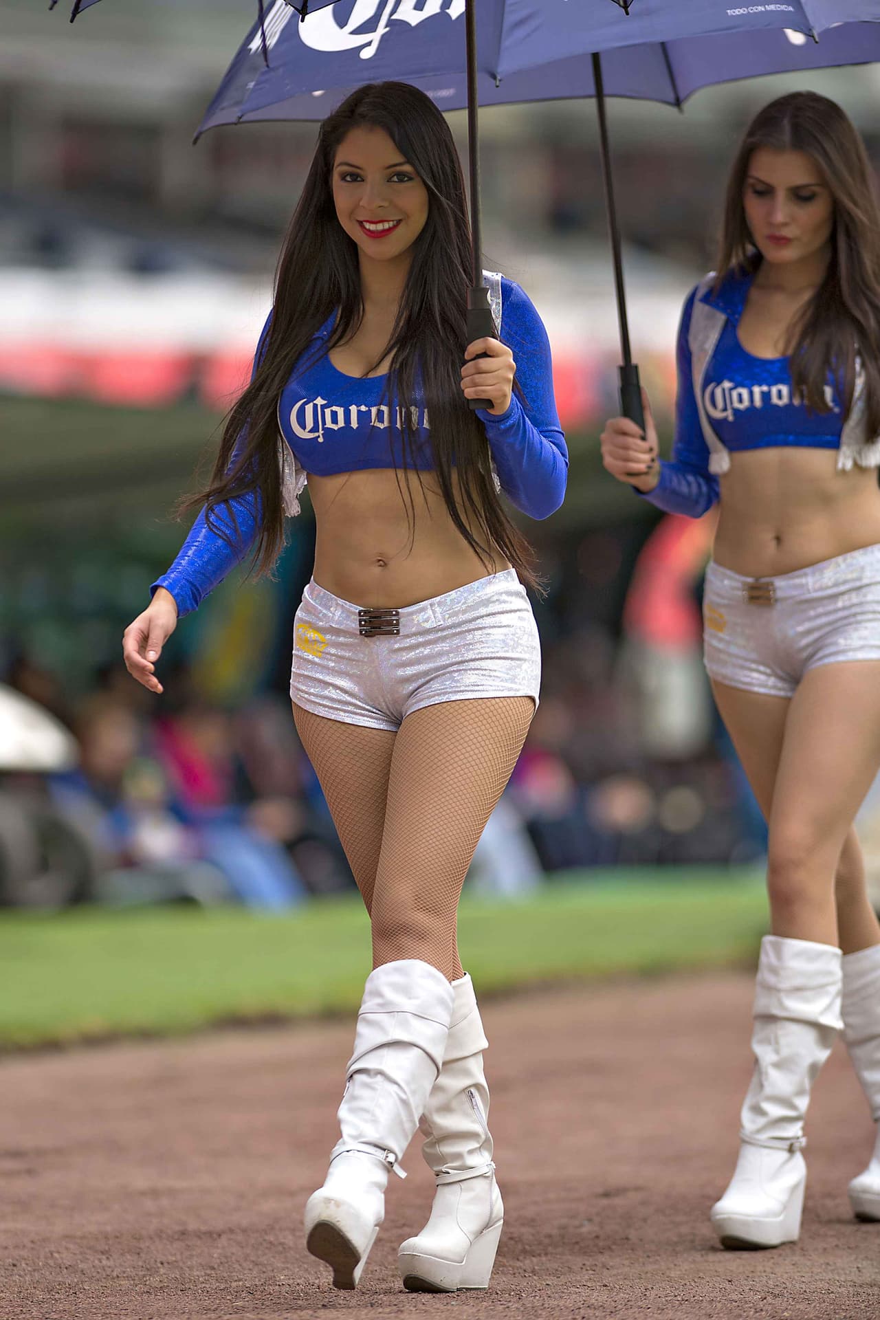 La belleza de las porristas en la fecha 11