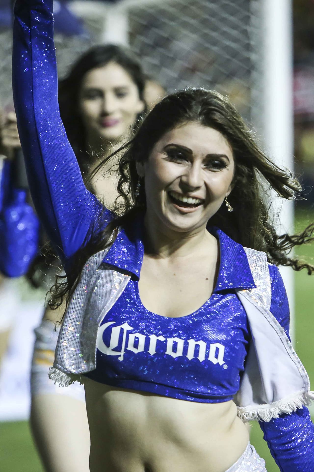 La belleza de las porristas en la fecha 11