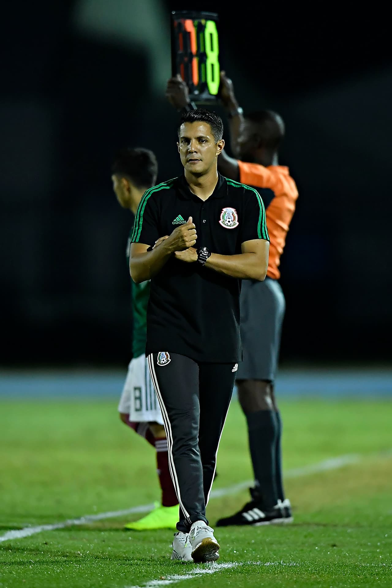 Diego Ramírez empezaba a sudar frío y a ponerse nervioso con cada llegada de los jamaiquinos después del 2-2, pues la derrota era una posibilidad se quiera o no.