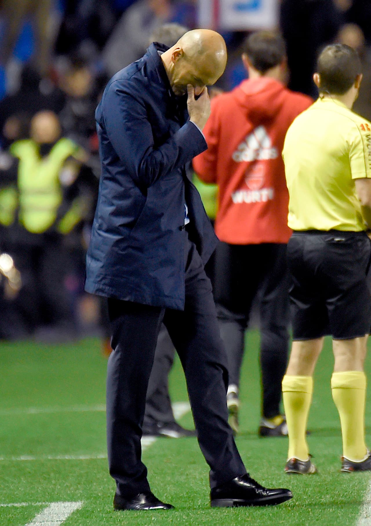 Los merengues la pasan mal a once días de recibir al París SG en Liga de Campeones.