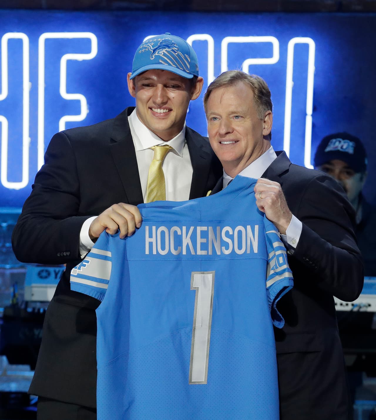 <b>8) T.J. Hockenson (Iowa)</b>. Los Detroit Lions reclutaron al mejor ala cerrada de este Draft al reclutar al jugador de los Hawkeyes en la octava posición.