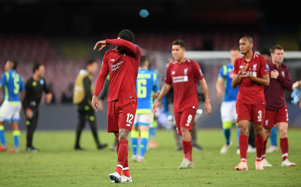 Liverpool desaprovechó la oportunidad de alejar a un rival directo y ahora sufre.