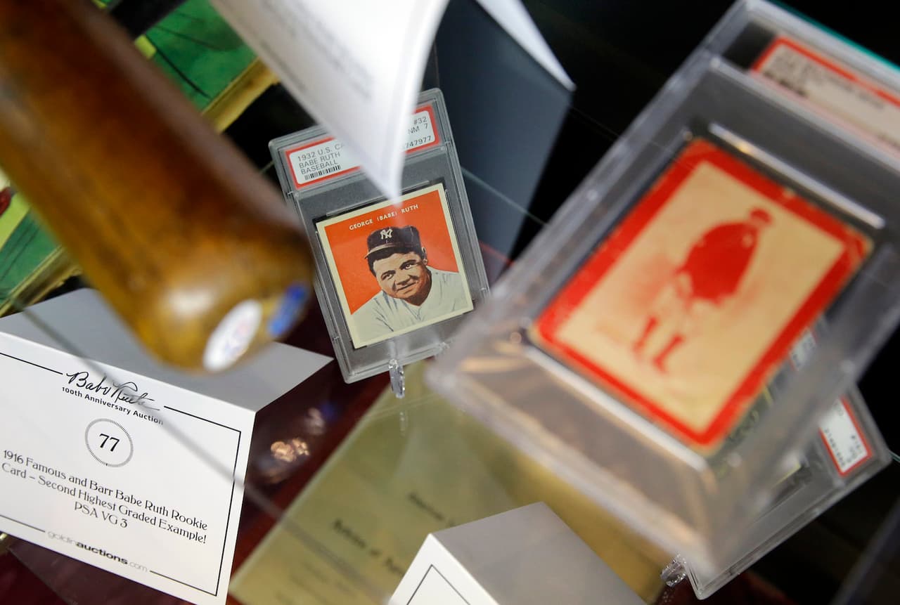 Descubren colección millonaria de tarjetas de Babe Ruth