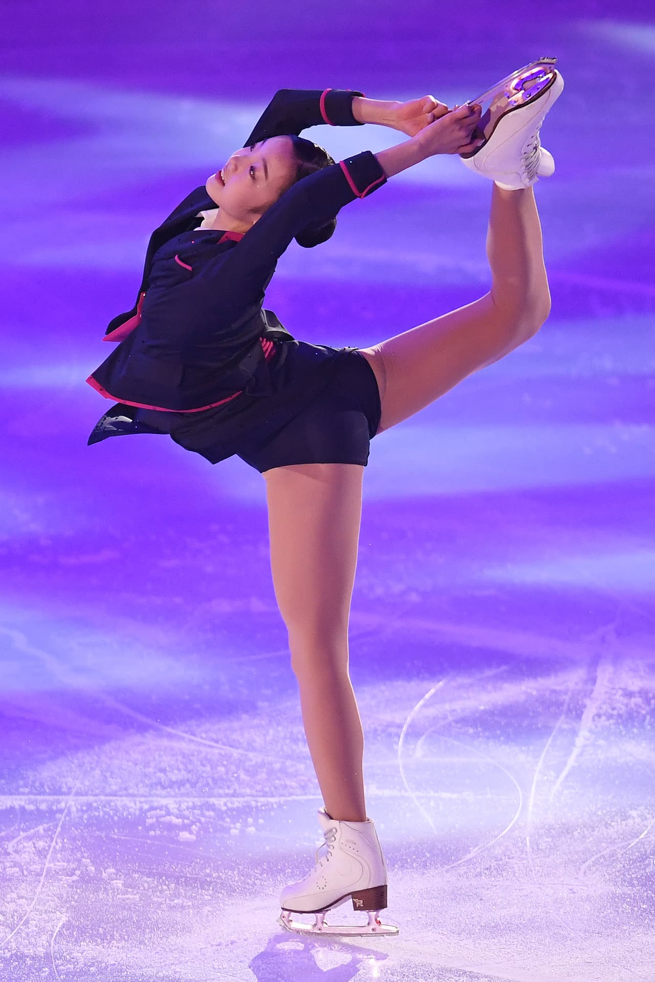 El patinaje artístico sobre hielo tuvo en Japón una nueva oportunidad de exhibir a través de las atletas la belleza y capacidad física combinadas con un espectáculo lleno de estética y coordinación.