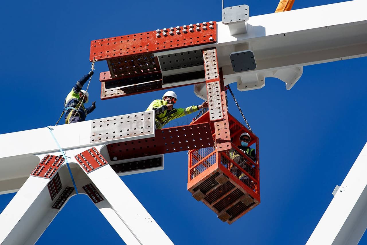 Las obras del Santiago Bernabéu continúan a marchas forzadas y ya se comienzan a completar estructuras importantes de la remodelación.
