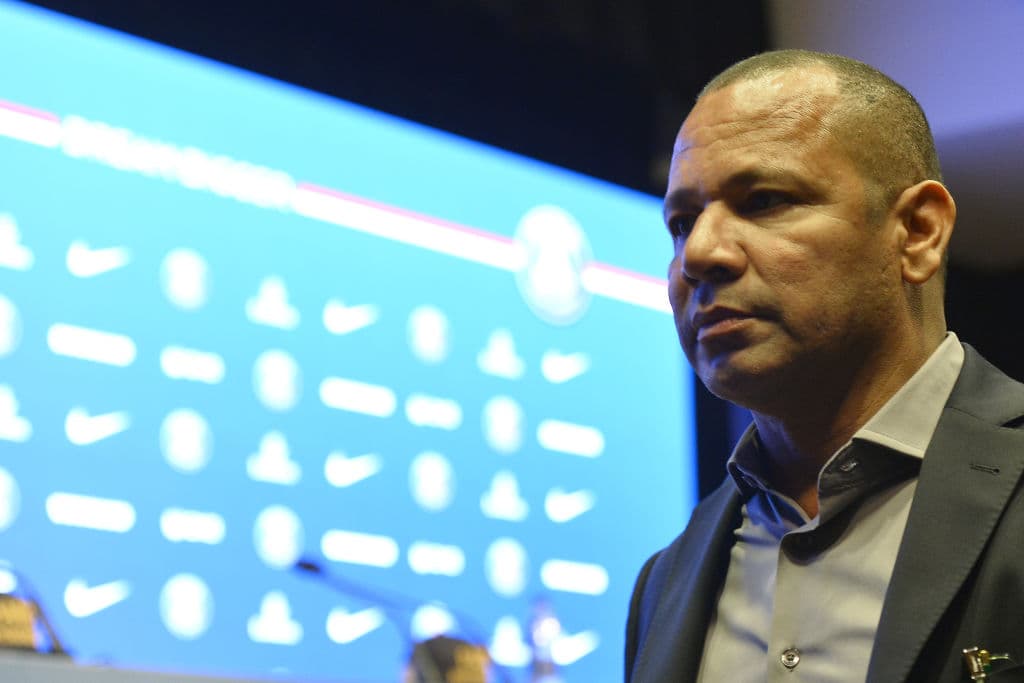 Barcelona dice que no hubo tal acuerdo con el padre de Neymar y que no ha pagado ese monto, aunque los medios en España indican que al club le tocó ceder y pagar el monto en cuestión.