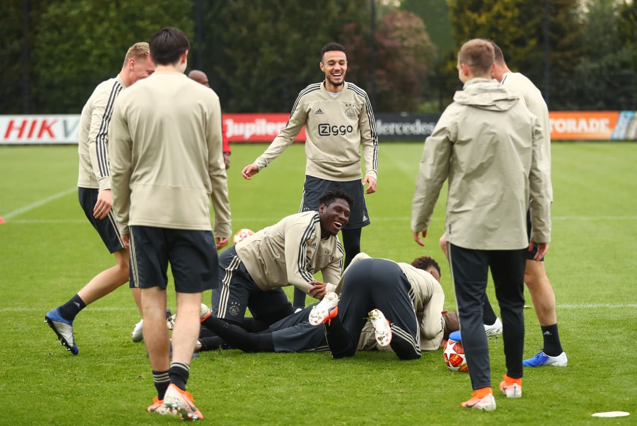 Después del 1-0 en Londres y el título en la Copa de Holanda, el Ajax entrenó por última vez antes de recibir al Tottenham Hotspur por la vuelta de la Semifinal de Champions League con la ilusión intacta de meterse en la Final (Madrid 2019) después de 23 años.