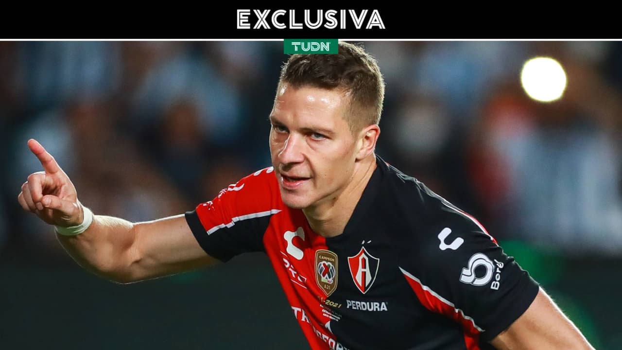 Furch reafirma deseo de ir al Tri y "devolver" lo que México le ha dado