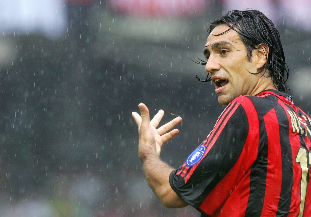 Defensa: Alessandro Nesta de la edición FIFA 2005. Tenía una media de 94.