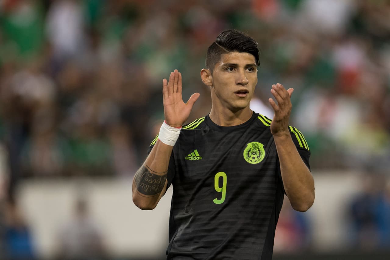 Alan Pulido, en duda para enfrentar a Panamá