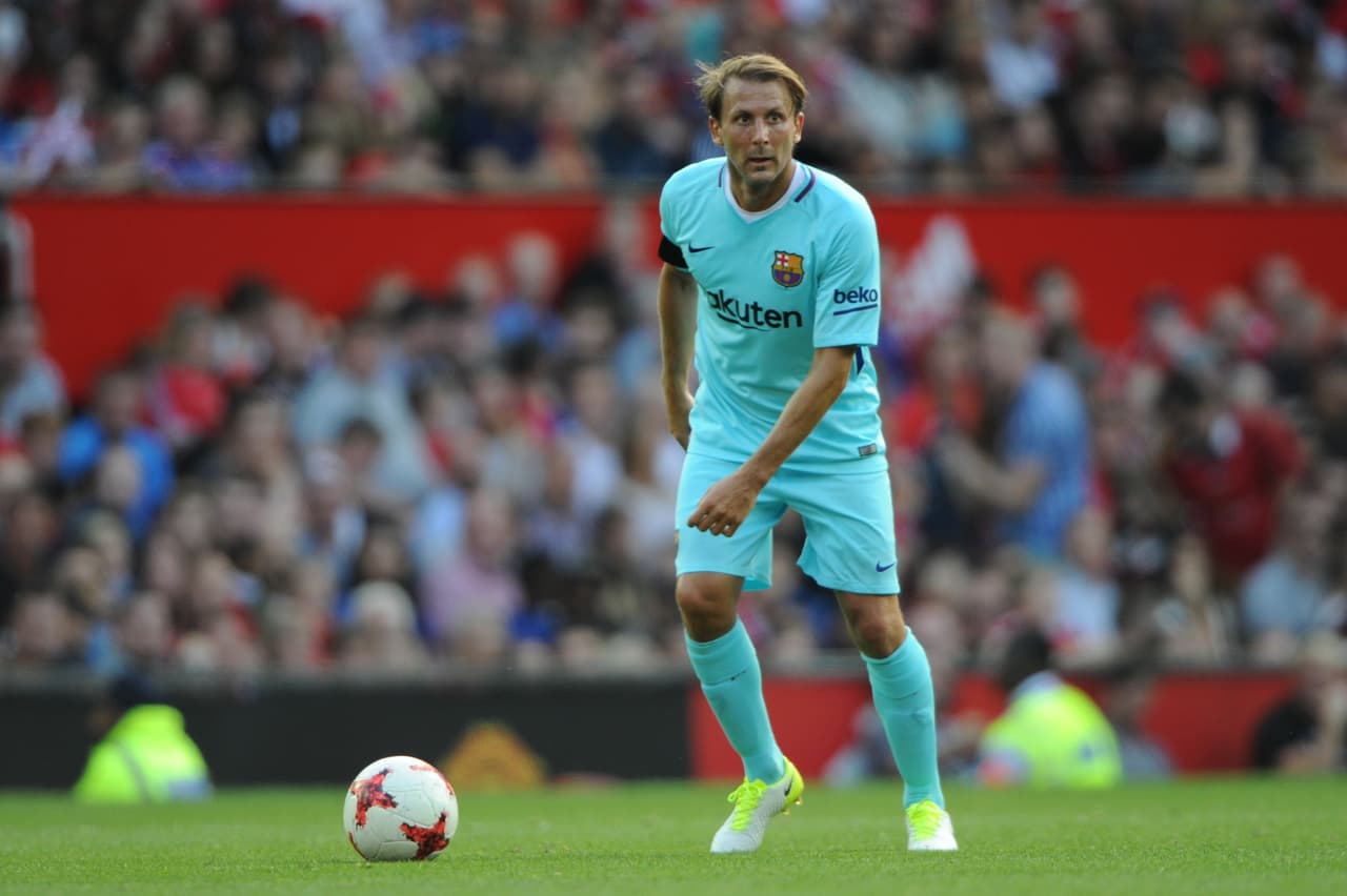 Gaizka Mendieta es más recordado por lo que hizo con el Valencia CF. Pero también jugó en el FC Barcelona.