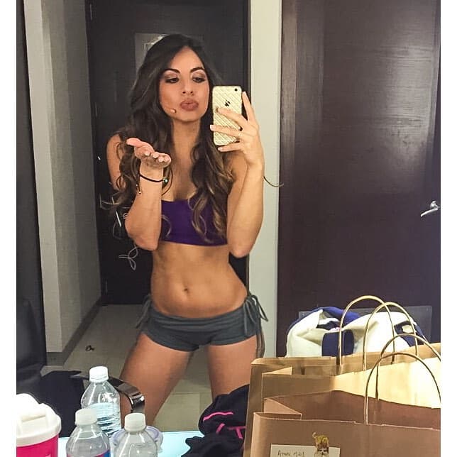 Daniela es una bella presentadora mexicana que es gran fanática de Cruz Azul y apoya al equipo en todo momento.