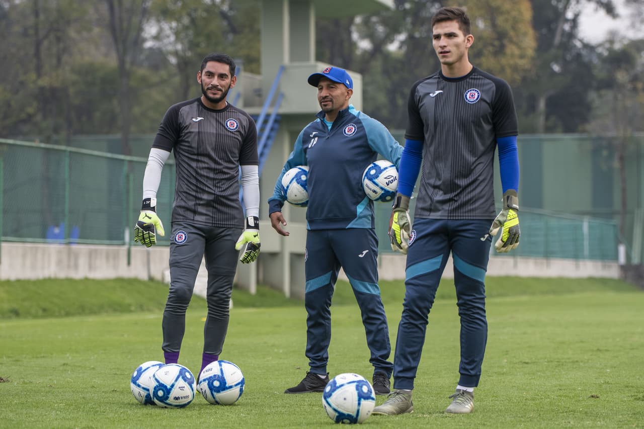 Corona es baja con Cruz Azul; Jurado vuelve tras el 4-0 ante Pumas