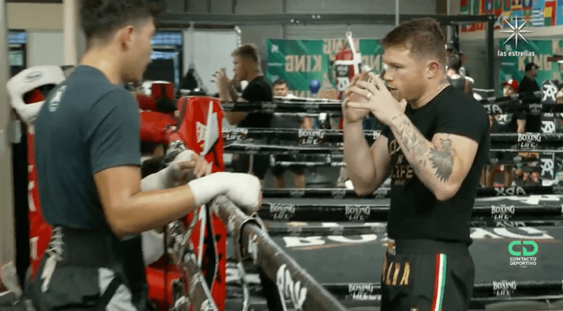 Canelo: “No me gusta que me comparen con Julio César Chávez”