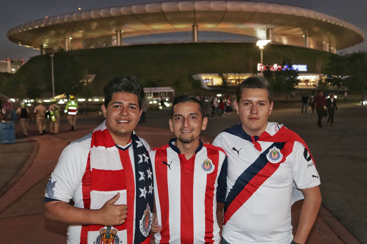 Los fanáticos de Chivas y Rayados están listos para el encuentro entre los dos equipos en el Estadio Akron de Guadalajara por la Jornada 9 del
<a href="https://www.univision.com/deportes/futbol/liga-mx/*">Clausura 2019</a>.