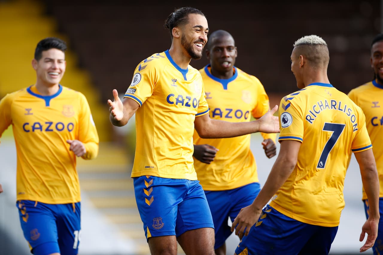 Con doblete de Dominic Calvert-Lewin y gol de Abdoulaye Doucouré, el Everton se impone ante el Fulham durante la novena jornada de la Premier League. Por parte de los Whites, Bobby Reid descontó al minuto 15, mientras que Ruben Loftus-Cheek anotó el segundo a los 70 minutos.
