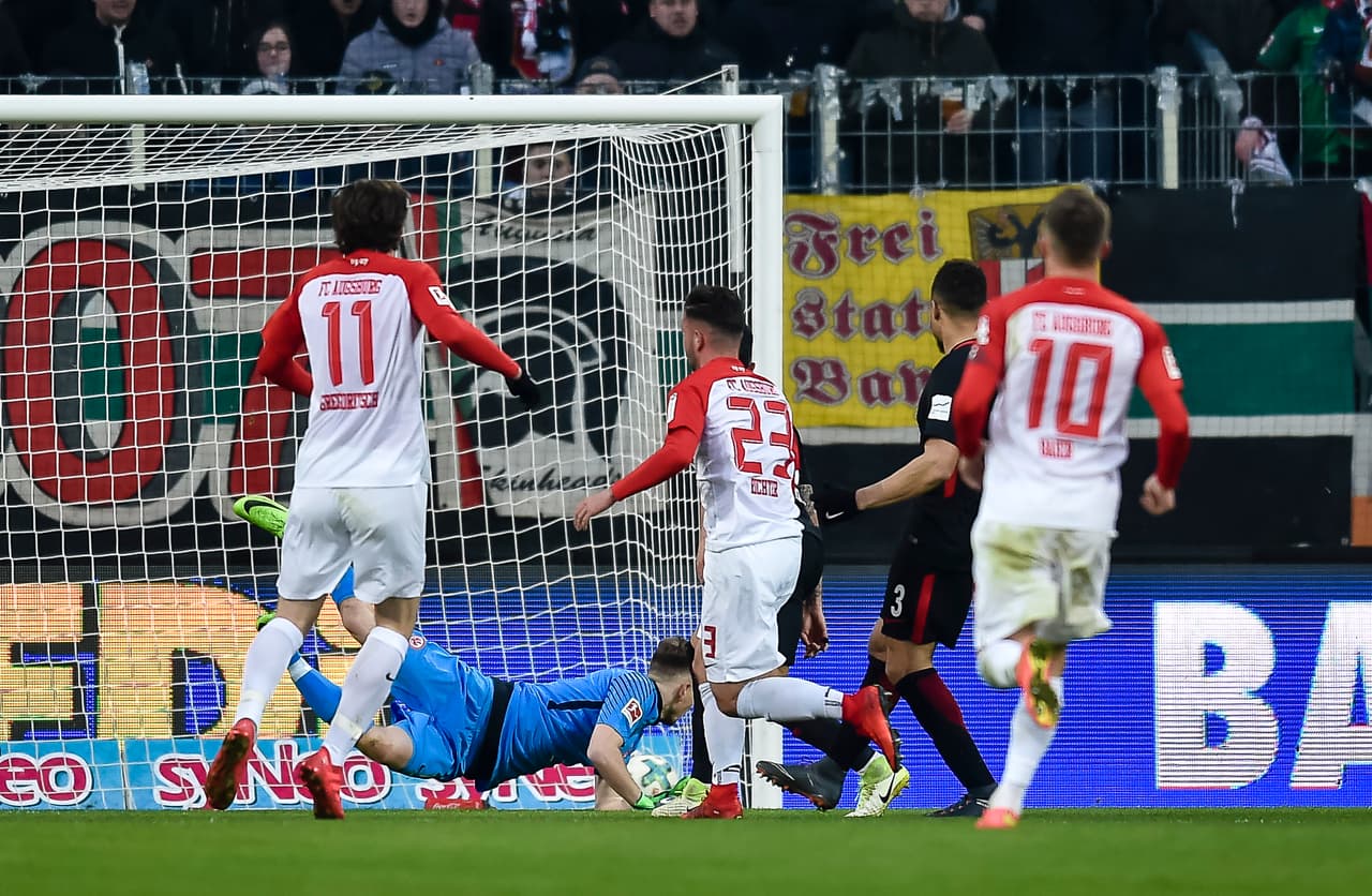 La frutilla del postre la colocaría Richter en el último minuto del partido con esta definición.