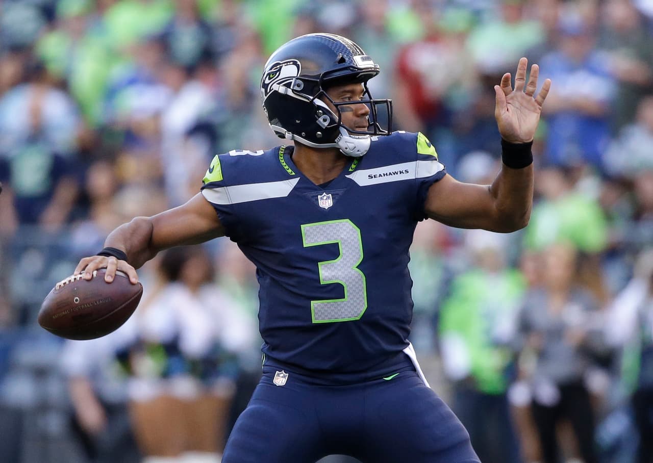 Wilson brilla en triunfo de los Seahawks sobre los Chiefs