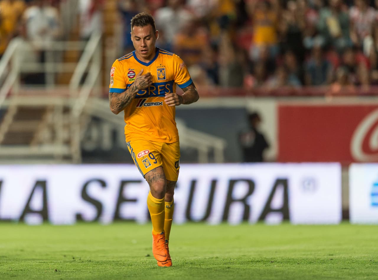 Eduardo Vargas siempre ha tenido un problema en los clubes, mas no en la selección de Chile. Sin embargo, al llegar a Tigres parece que todo cambió y pudo mostrar su mejor versión, a pesar de que aún no es titular.