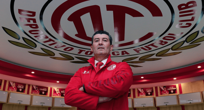 El Chepo de la Torre fue presentado con el Toluca