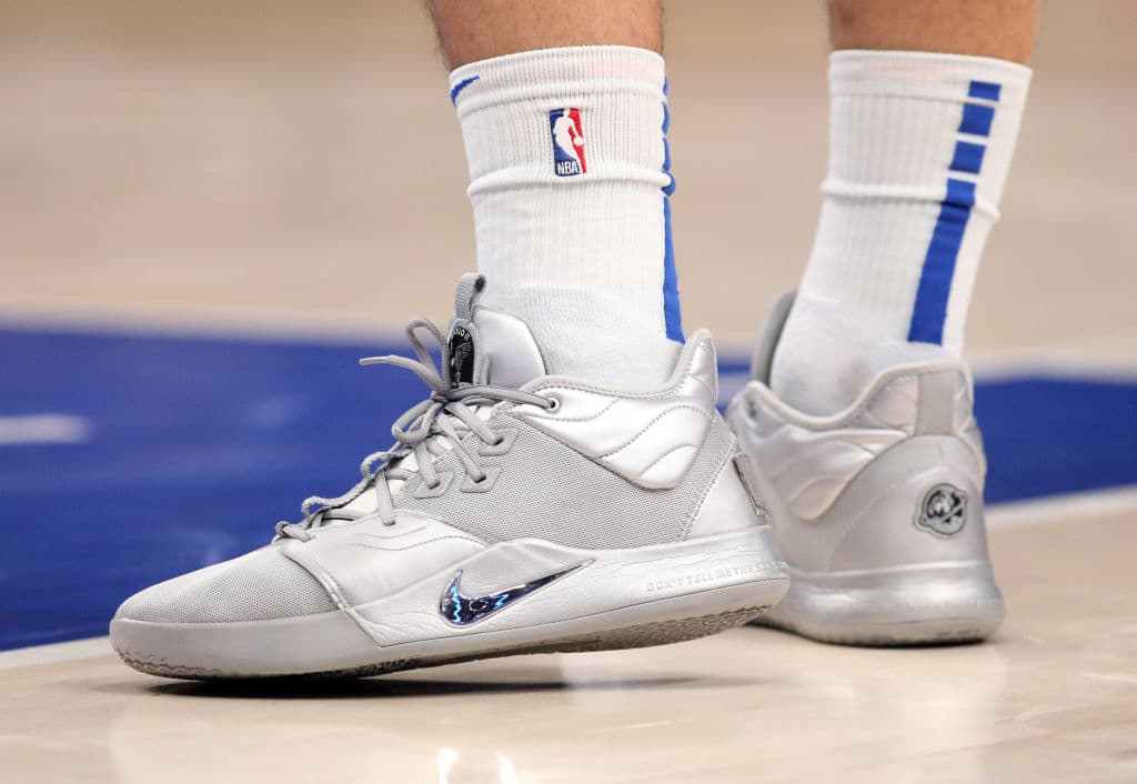 Tras el cambio de reglas de la liga, los basquetbolistas están al último grito de la moda en cuanto a calzado se refiere.